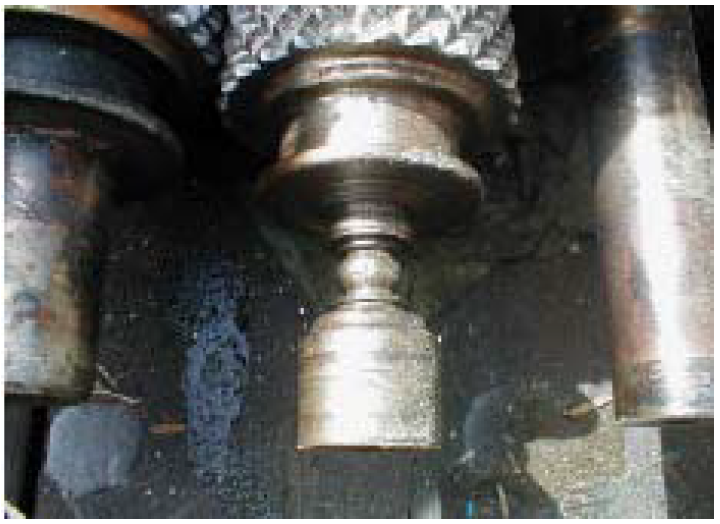 bearings-spinning-in-the-housing-cutting-into-the-shaft